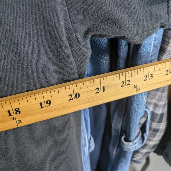 Vintage Harley-Davidson tee with front and back hits - Picture 3 of 4